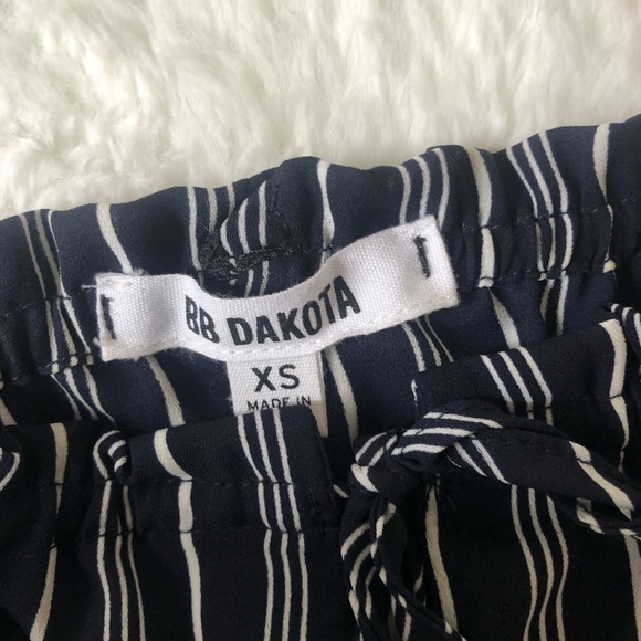 Bb Dakota Mckenna Dress in Navy - Picture 5 of 7